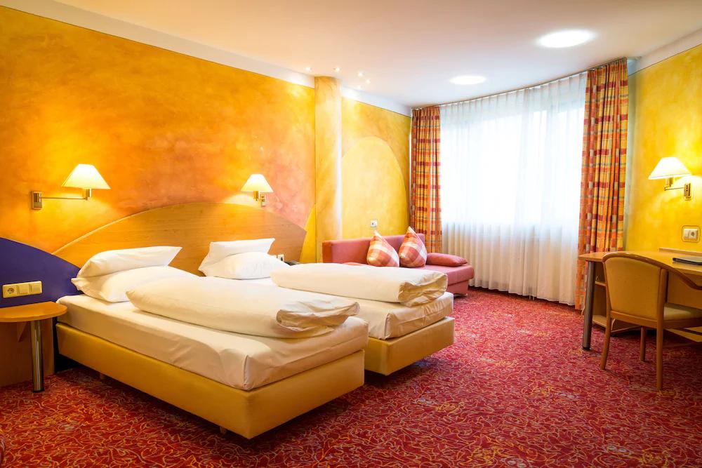 ALLVITALIS Traumhotel Karlsruhe Exteriör bild